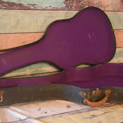 Vintage Original 20's-30's Hardshell case from Martin image 12