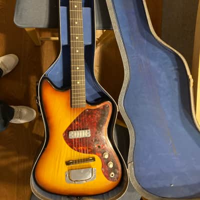 Airline Bobkat Mid 60’s - Sunburst image 1
