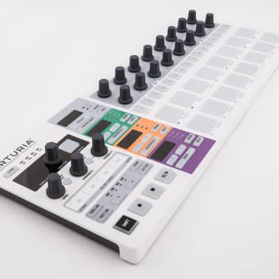 Arturia Beatstep Pro Midi Controller & Sequencer (430111) image 5
