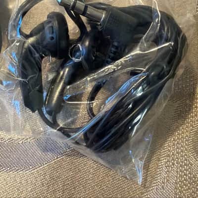 aiwa Portable audio CD player w Earbuds, Headphones - BLACK image 7