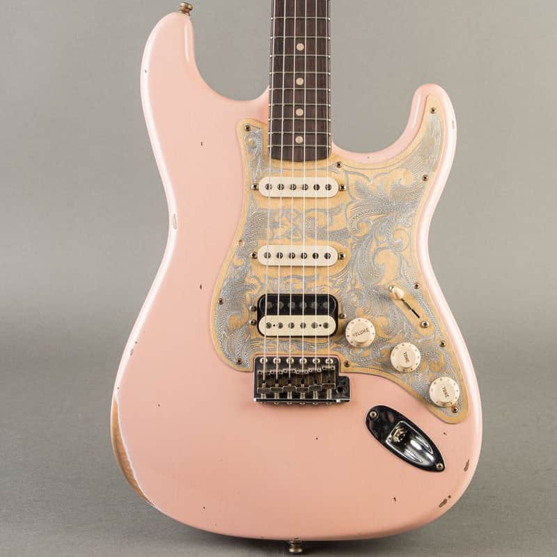 Fender Tyler Bryant “Pinky” Stratocaster 2023, Shell Pink image 1