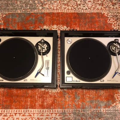 Technics SL-1200 MK2 1979 Silver image 4