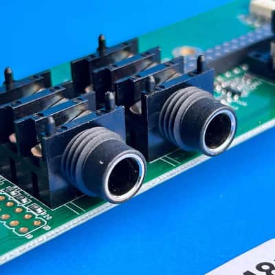 NI KOMPLETE S25 MK1 MIDI Keyboard Part ON/OFF AC USB Input Power Board PBC-01-F0 image 4