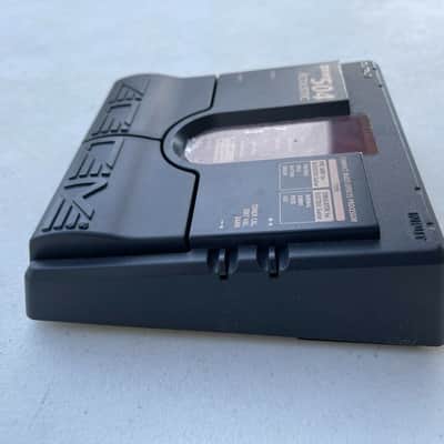 Zoom 504 Acoustic Compact Multi Effects Processor Vintage Guitar Effect Pedal image 4