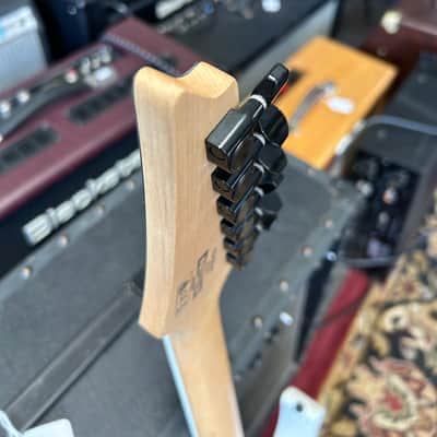 Ibanez RG450DXB-WH Standard with Jatoba Fretboard 2018 - Present - White image 7