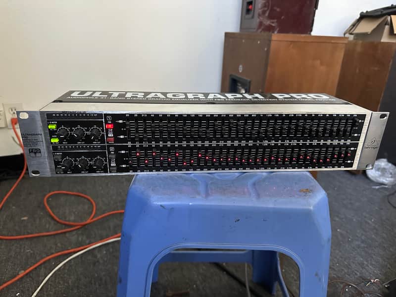 Behringer Ultragraph Pro FBQ3102 31-Band Stereo Graphic EQ 2000s - Black image 1