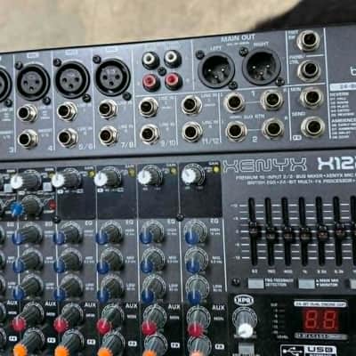 Behringer Xenyx X1222USB 12-Input Mixer with USB and Effects 2010 - Present - Standard image 3