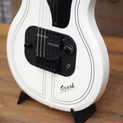 Supro Ozark 2019 - Antique White image 5