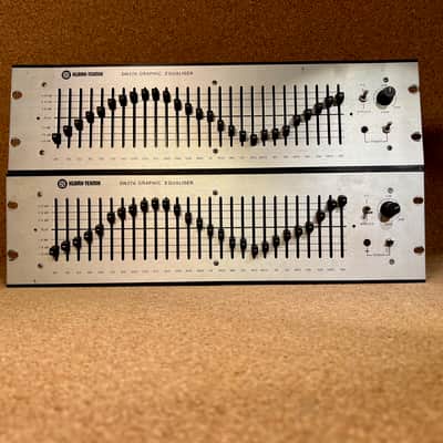 Klark Teknik DN27A Graphic Equaliser – 1970s – Matched PAIR consecutive serial num – RARE – Serviced – Warranty image 1