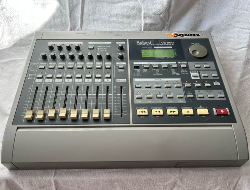 Roland VS-880EX Digital Studio Workstation 1998 - 2000 - Gray image 1