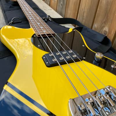 G&L Fallout Bass Launch Edition 2020 Racing Yellow image 4
