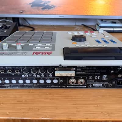Akai MPC2000XL MIDI Production Center 2000 - 2005 - Grey image 6