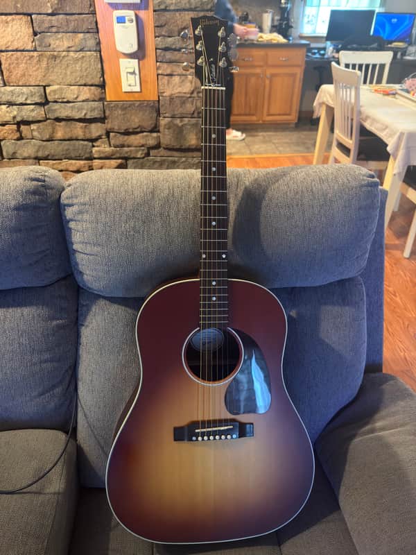 Gibson J-45 Studio Rosewood 2023 - 2024 - Satin Rosewood Burst