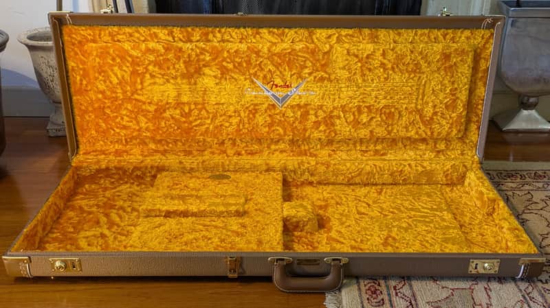G&G Fender Custom Shop Brown Case image 1