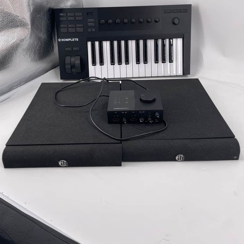 2020 Native Instruments Komplete Black Mat