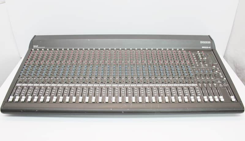 Mackie SR32.4 32x4x2 4-Bus Mixing Console image 1