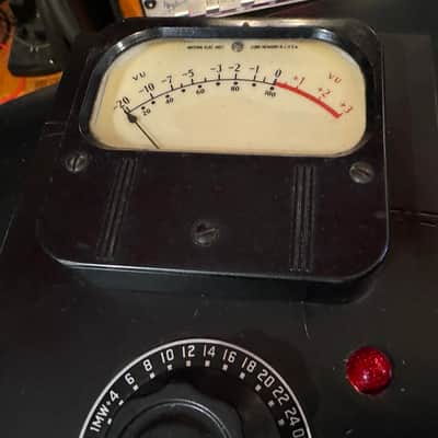 Vintage Daven stepped attenuator & Weston Elec Meter in box image 10