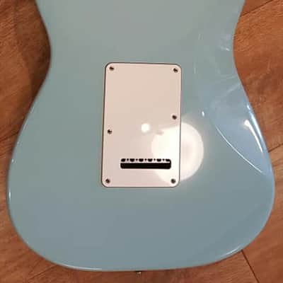 Fender American Standard Stratocaster 1996 Daphne Blue image 4