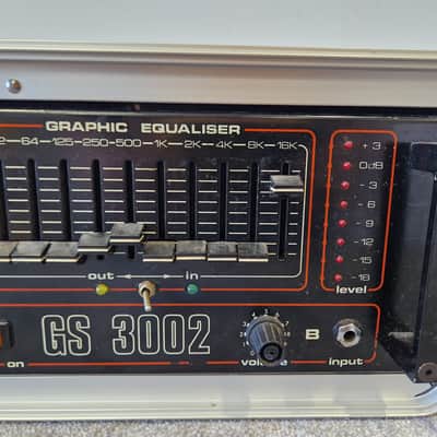 Cloud GS 3002 Graphic Equaliser & Power Amplifier – Rackmount Unit - Very Good in Gator Hard Case image 5