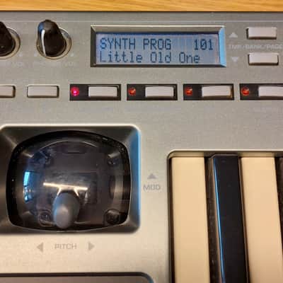 Novation XioSynth 25 10-Voice Synthesizer 2007 - Silver image 10