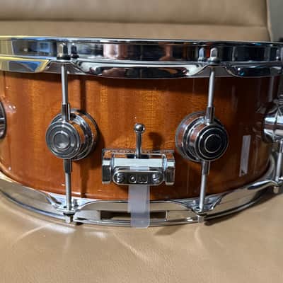 DW Collector's Series Mahogany / Cherry Hybrid 5.5x14" Snare Drum image 4