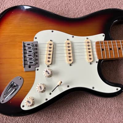Richwood Stratocaster Unknown - Sunburst electric guitar image 4