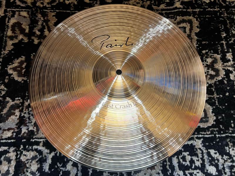 Paiste 16" Signature Fast Crash Cymbal - Traditional image 1