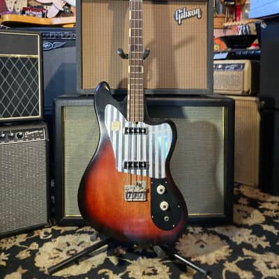 Silvertone 1438 (Teisco EB 200) MIJ Vintage Japan 1960s - Sunburst image 3