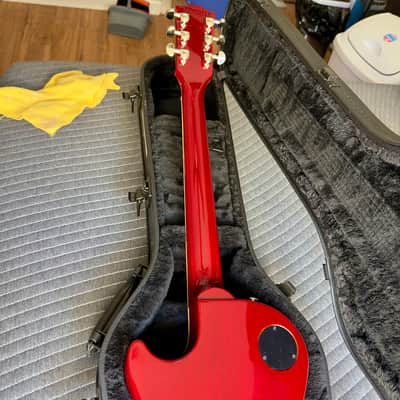 Gibson Les Paul Classic 2019 - Present Translucent Cherry image 4