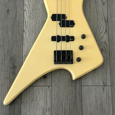 Hamer Scarab Bass Guitar 1984 - White Rick Savage Def Leppard image 2