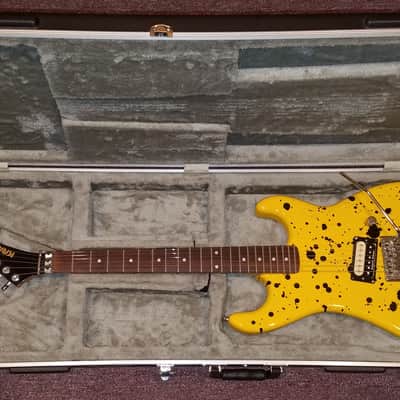 Early 1980's Kramer Focus 1000 | Black Splatter on Yellow | Like New Road Runner Hardshell Case image 1
