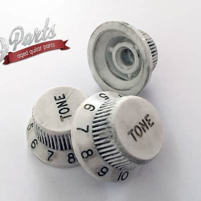 Set of 3 Hand Aged Fender knobs White, relic, aged, Stratocaster, 59 Parts image 1
