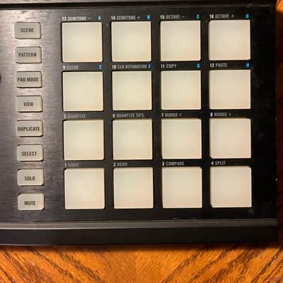 Native Instruments Maschine Mikro MKII 2010s - Black image 4