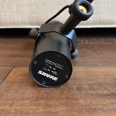 Shure SM7B Cardioid Dynamic Microphone SM 7B image 4