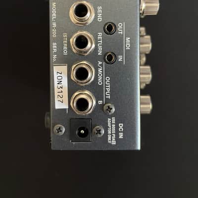Boss IR-200 Amp and IR Cabinet 2021 - Present - Silver image 5