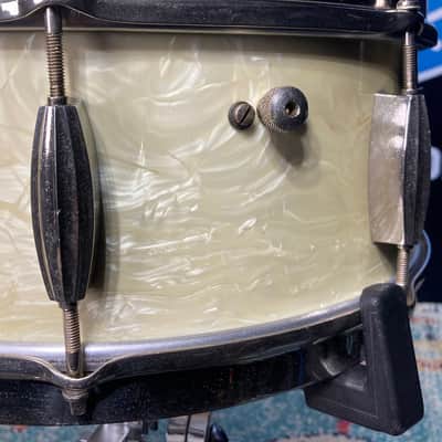 Slingerland - 5.5x14" Gene Krupa Radio King, Solid Maple Snare Drum 3-point Strainer, 1951 - White Marine Pearl image 10