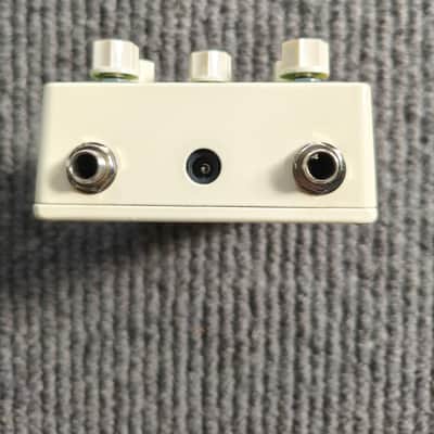 Pepers' Pedals Green Pepers preamp 2024 - Cream image 5