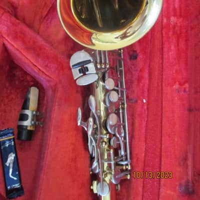 Armstrong brand Saxophone with mouthpiece, reed and case. Made in USA image 4