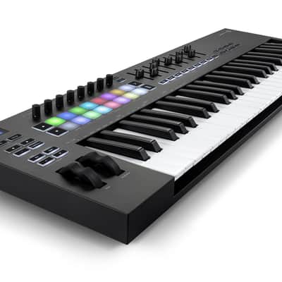 Novation Launchkey 49 [MK3] - B-Stock image 2