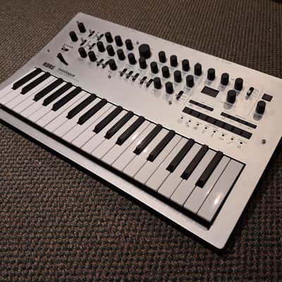 Korg Minilogue 4-Voice Polyphonic Analog Synthesizer 2016 - Present - Silver
