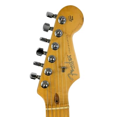 Fender American Deluxe Stratocaster 2005 - Cherry Sunburst image 9