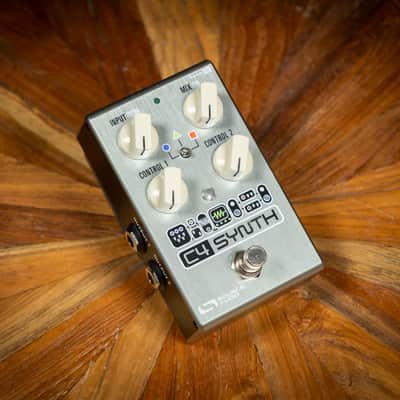 Source Audio C4 Synth 2019 - Blue image 2