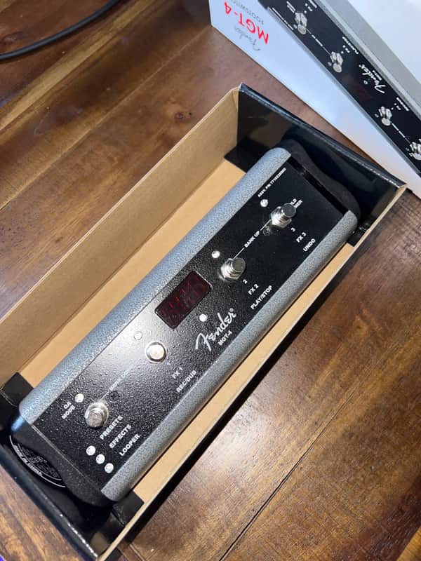Fender 099-4071-000 MGT-4 Mustang GT 4-Button Footswitch with 1/4" Jack image 1