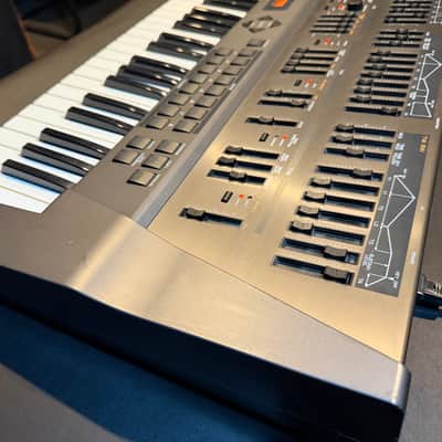 Roland JD-800 61-Key Programmable Synthesizer 1991 - 1995 - Carbon image 9
