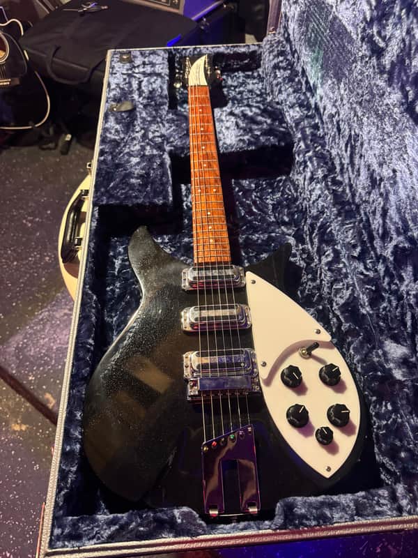 Rickenbacker 350/V63 2012 - Present - Jetglo image 1