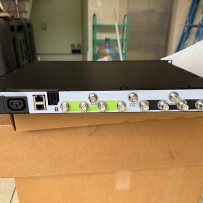 Shure AD8C – Axient Digital PSM Antenna Combiner (470–960 MHz), worldwide shipping image 5