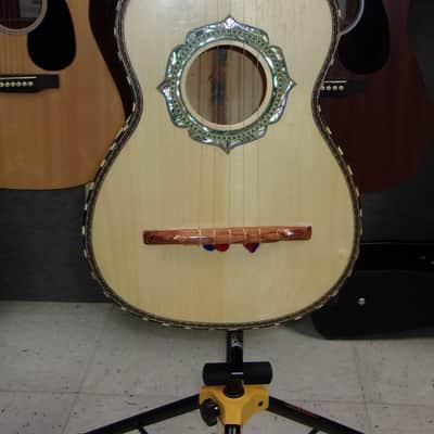 Jose Juan Hernandez Vihuela Deluxe, Tacote Top 2018 image 1