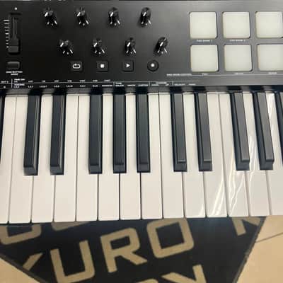M-Audio Oxygen 49 MKV MIDI Keyboard Controller 2021 - Present - Black image 6