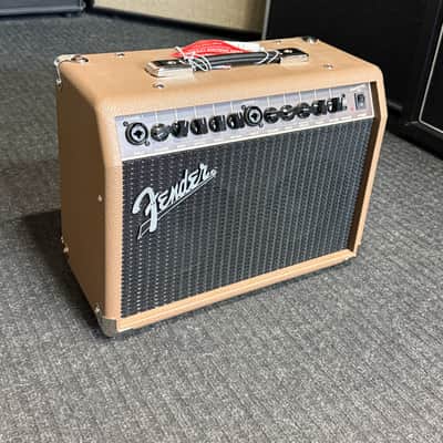 Fender "Acoustasonic 40" Guitar and Microphone amplifier - Open Box image 3