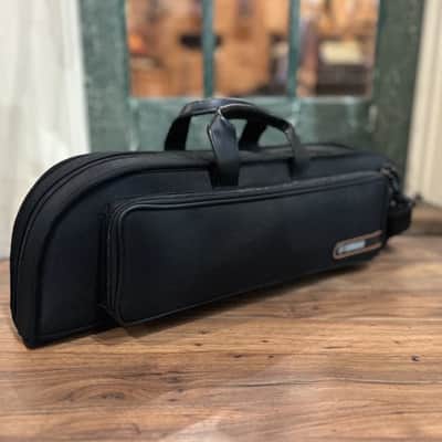 Yamaha Trumpet Ytr 2330 w/  Yamaha Soft Case & Yamaha 11b4 Mouth Piece image 18